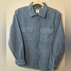 Levi's women’s oversized Relaxed Fit Blue Corduroy Button up shirt 💙
